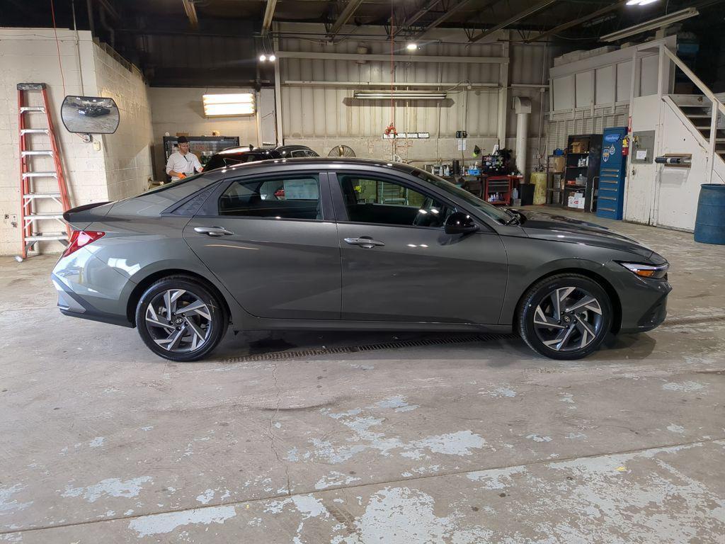 new 2025 Hyundai Elantra car, priced at $21,309
