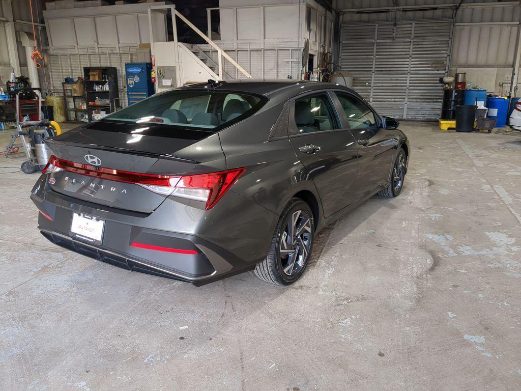 new 2025 Hyundai Elantra car, priced at $21,309
