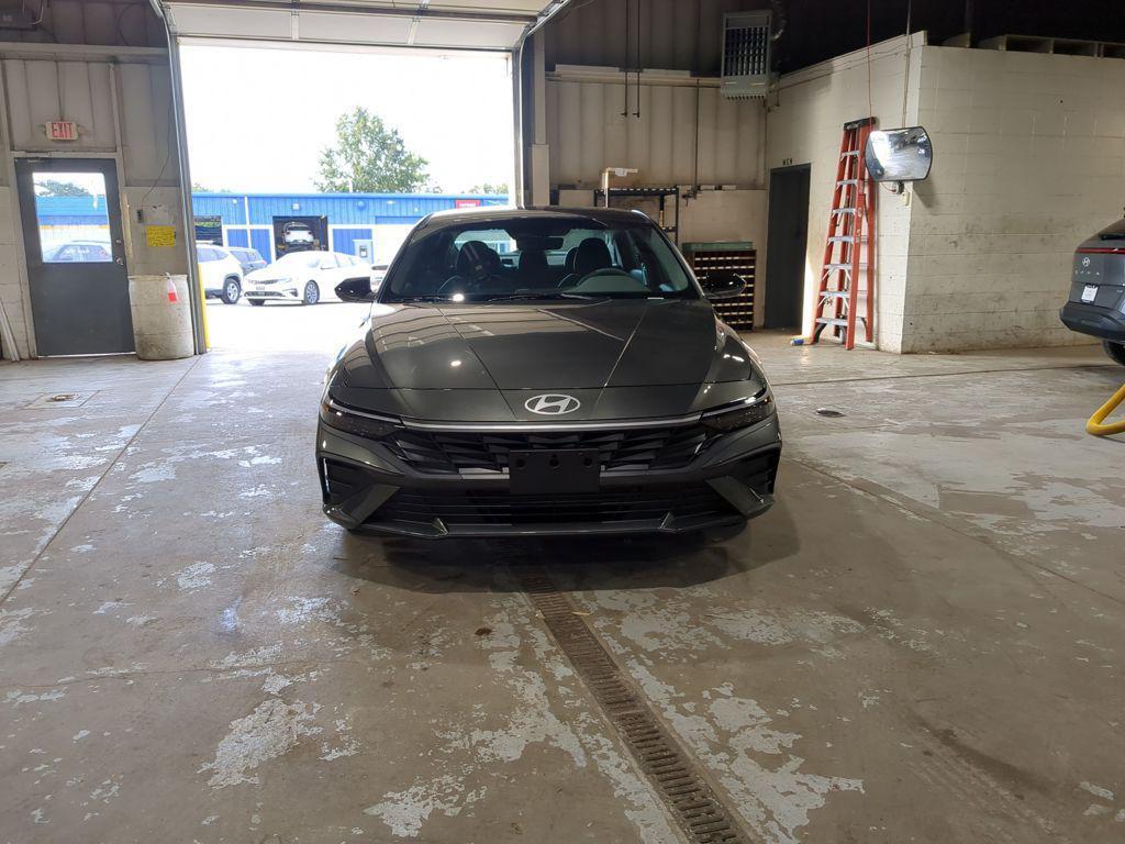 new 2025 Hyundai Elantra car, priced at $21,309
