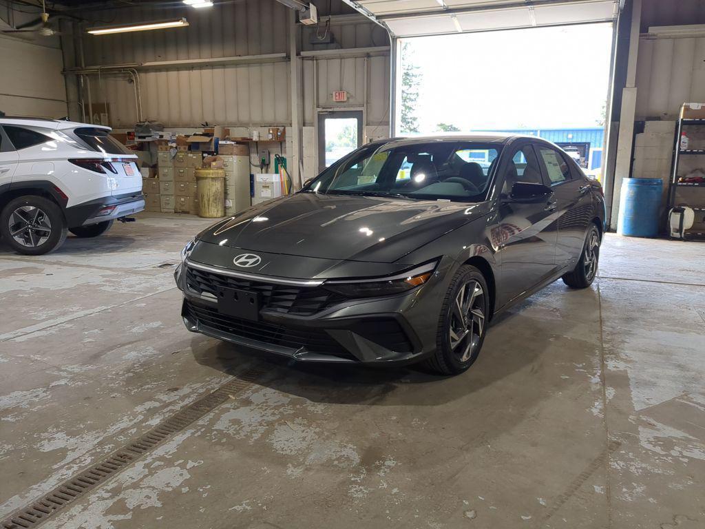 new 2025 Hyundai Elantra car, priced at $21,309