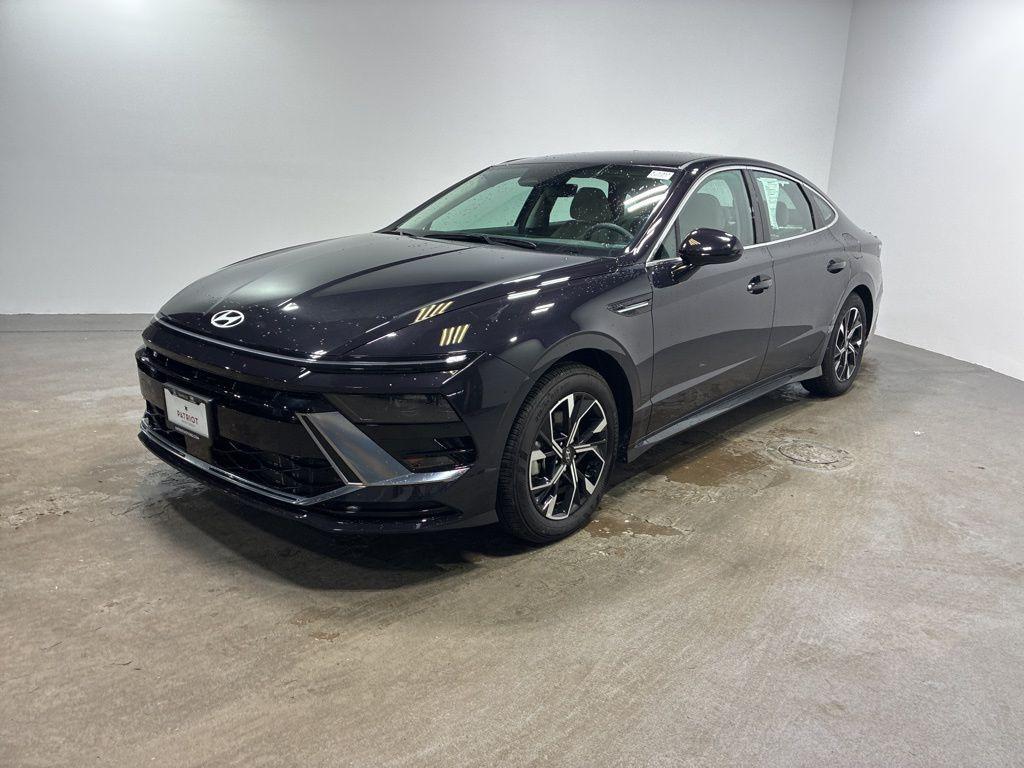 new 2025 Hyundai Sonata car, priced at $23,663