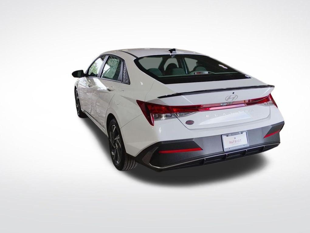new 2025 Hyundai Elantra car, priced at $21,789