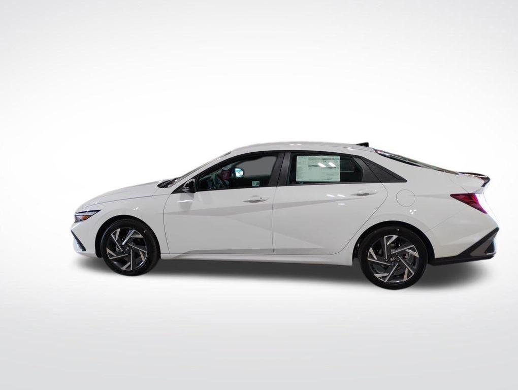 new 2025 Hyundai Elantra car, priced at $21,789