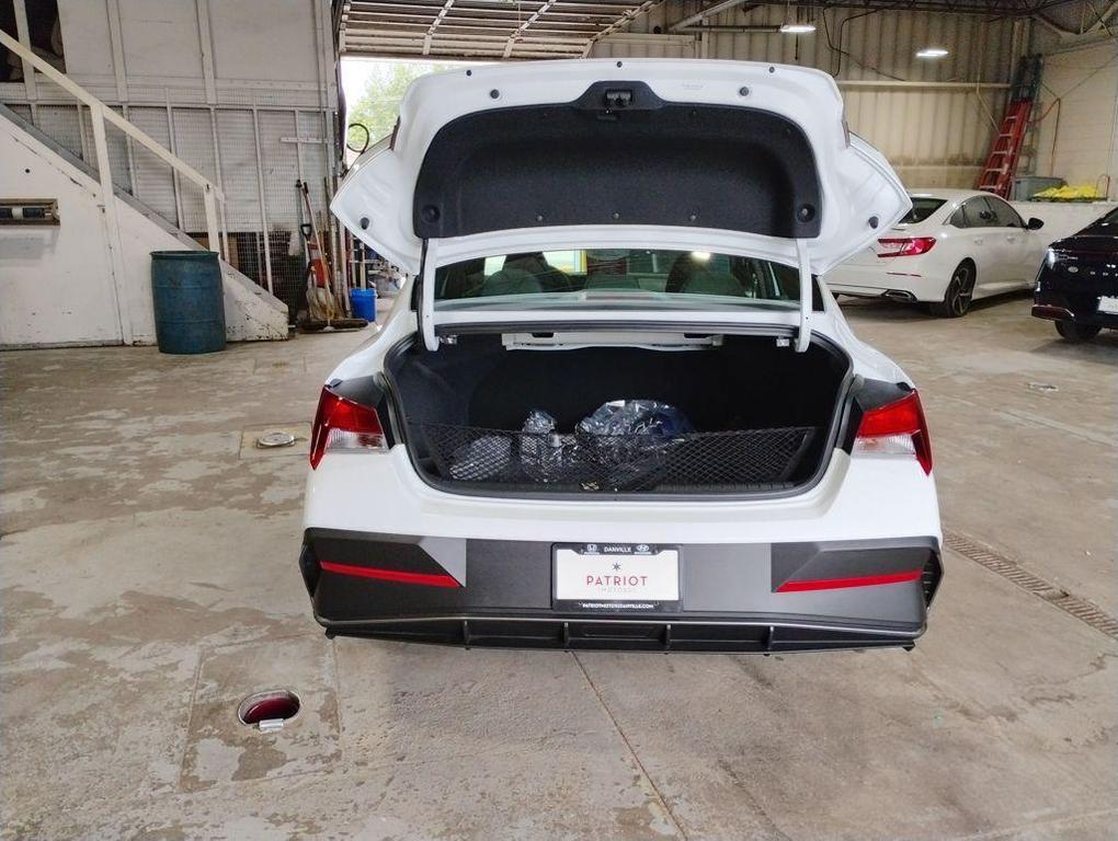 new 2025 Hyundai Elantra car, priced at $21,789