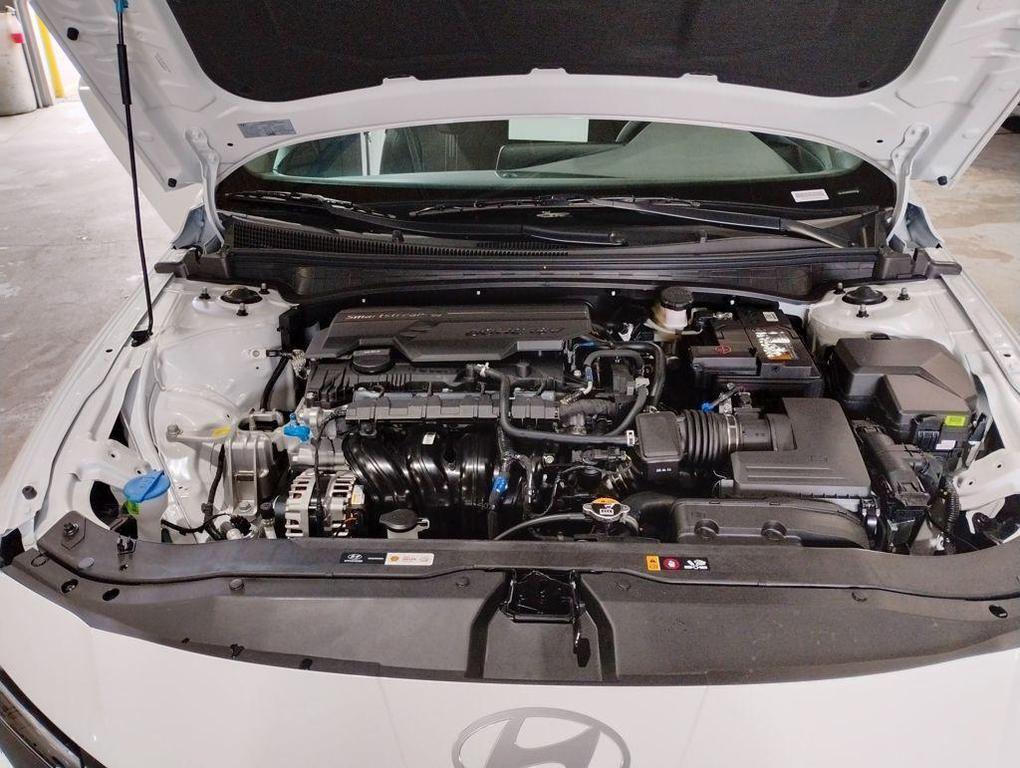 new 2025 Hyundai Elantra car, priced at $21,789