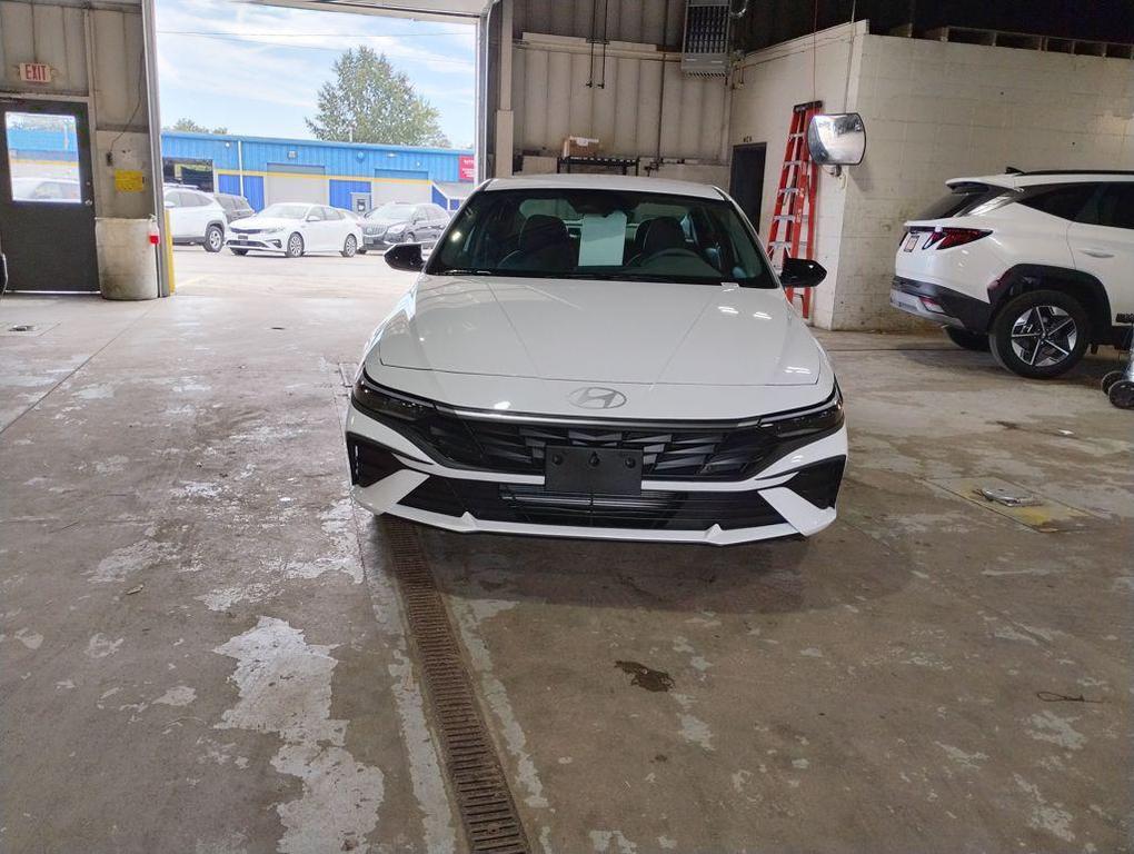 new 2025 Hyundai Elantra car, priced at $21,789