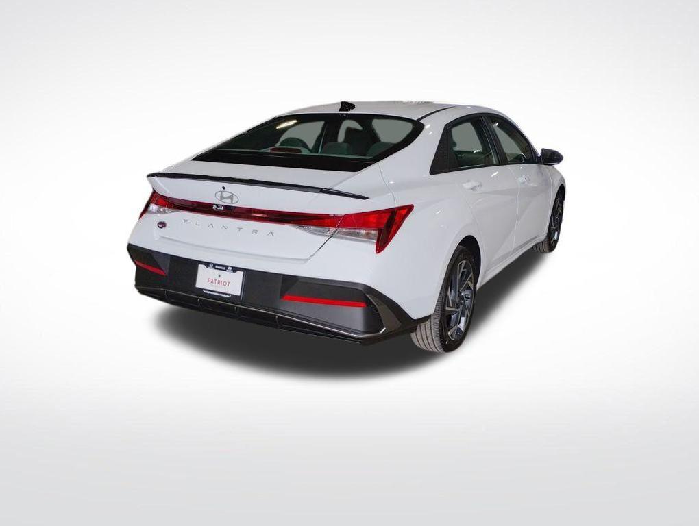 new 2025 Hyundai Elantra car, priced at $21,789