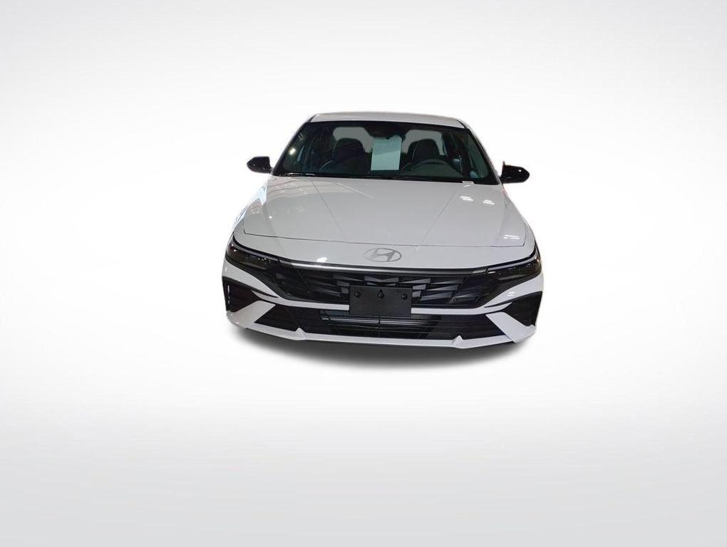 new 2025 Hyundai Elantra car, priced at $21,789