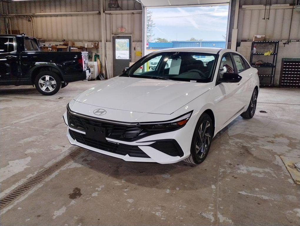 new 2025 Hyundai Elantra car, priced at $21,789