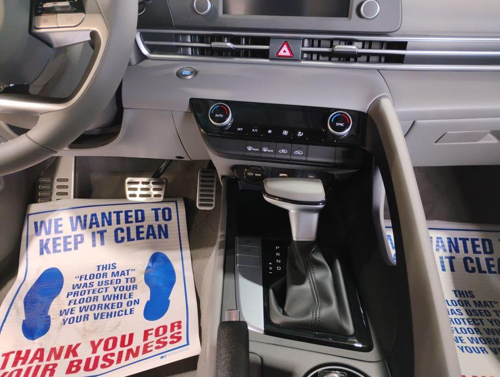 new 2025 Hyundai Elantra car, priced at $21,789