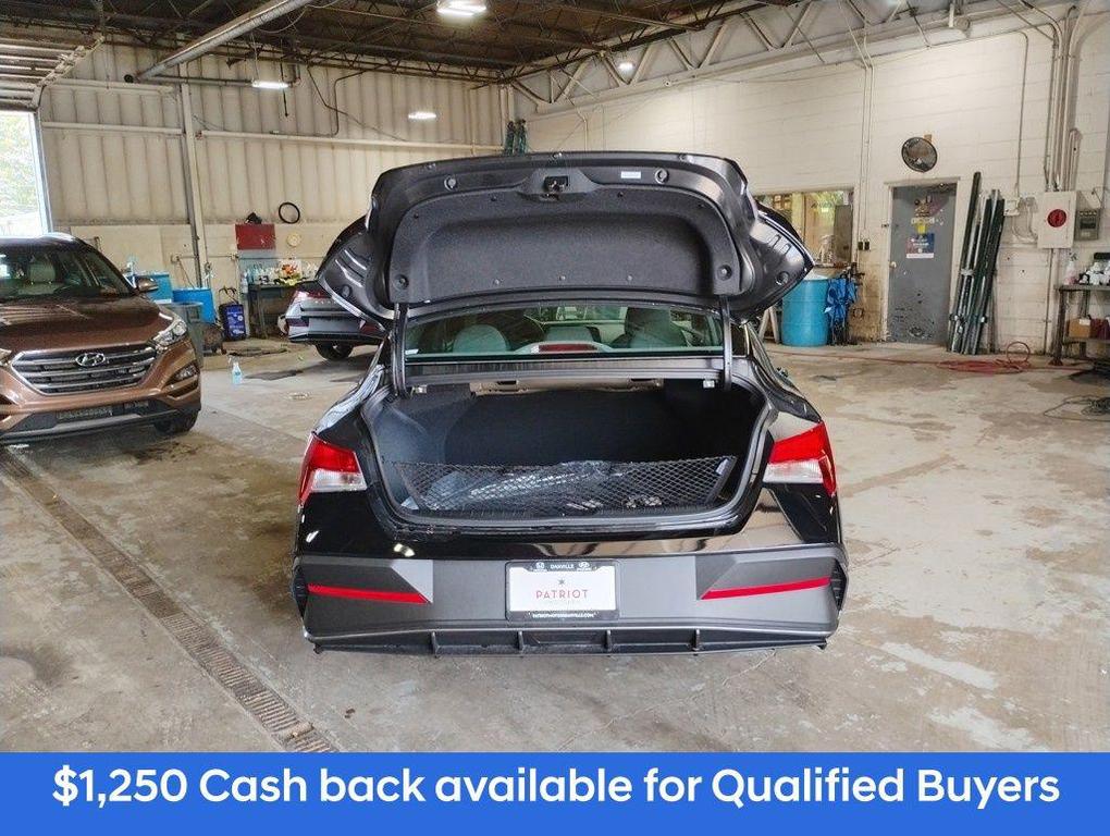 new 2025 Hyundai Elantra car, priced at $23,007