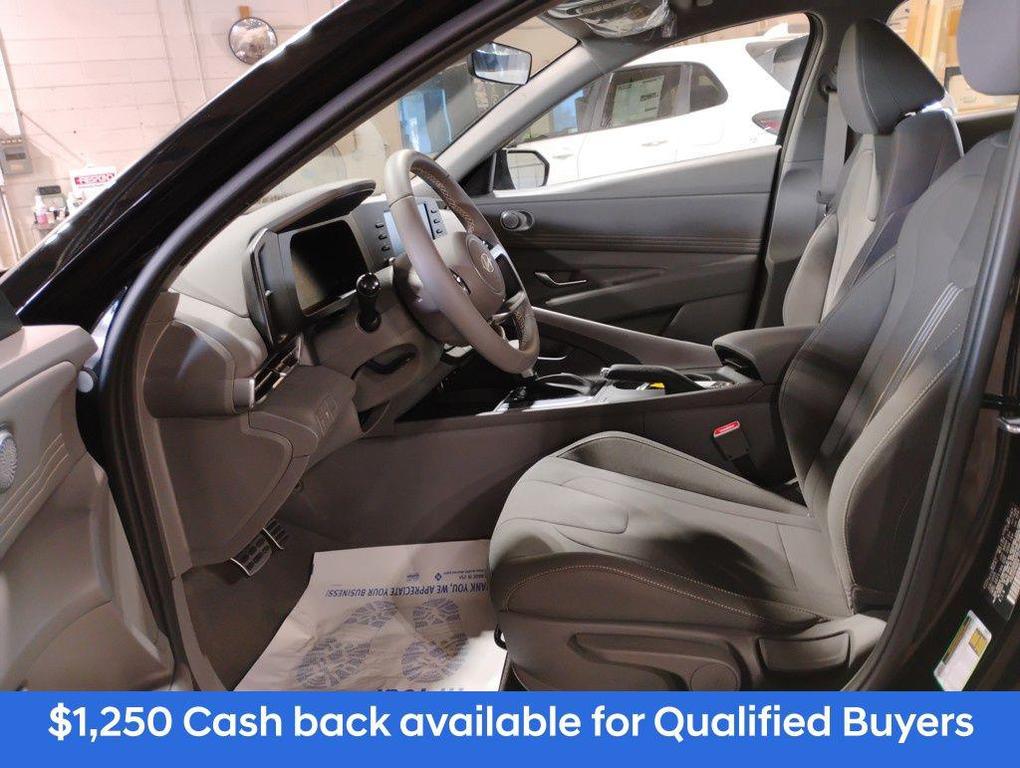 new 2025 Hyundai Elantra car, priced at $23,007