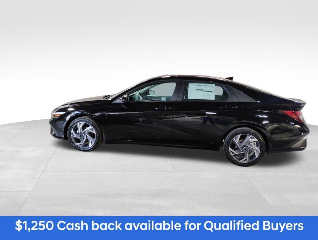 new 2025 Hyundai Elantra car, priced at $23,007