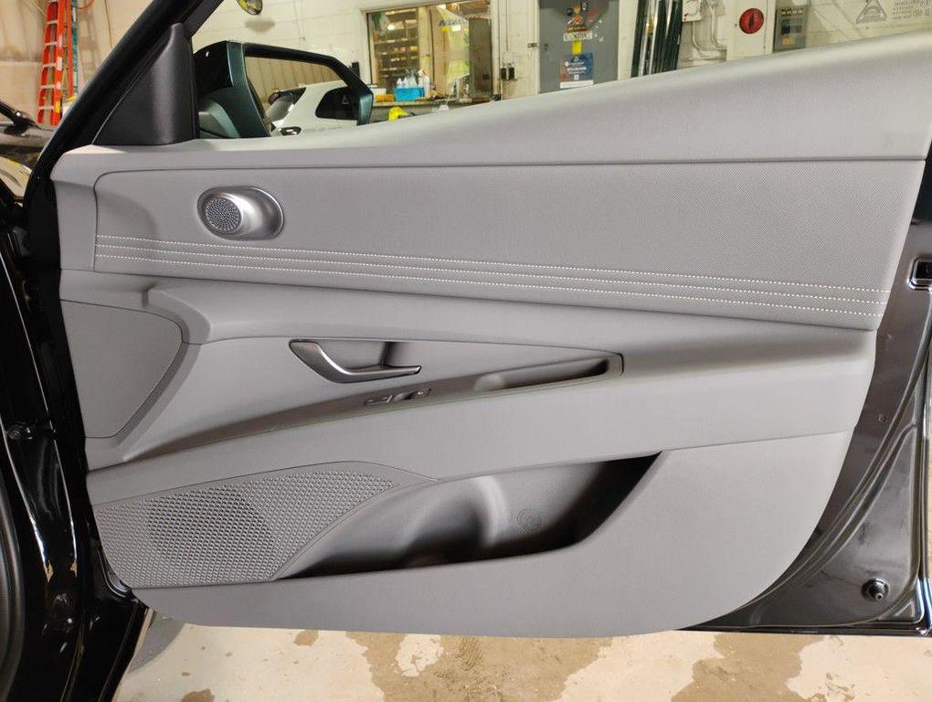 new 2025 Hyundai Elantra car, priced at $21,256