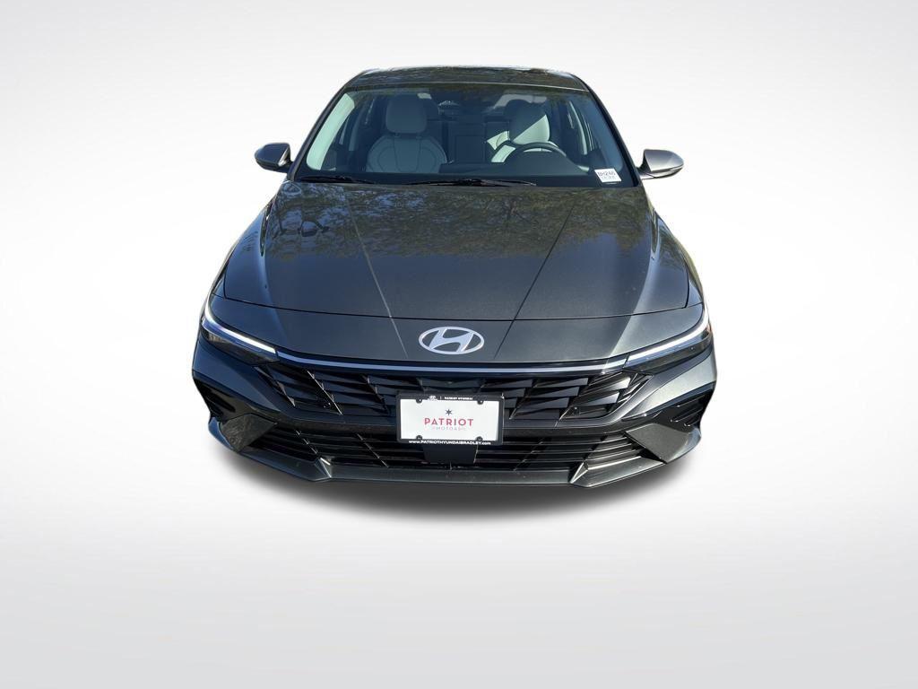 new 2025 Hyundai Elantra car, priced at $23,949