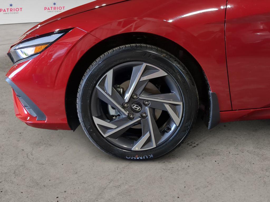 new 2025 Hyundai Elantra car, priced at $21,998