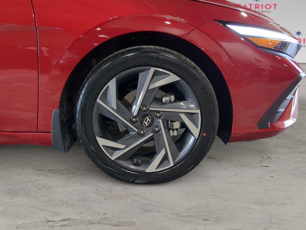 new 2025 Hyundai Elantra car, priced at $21,998