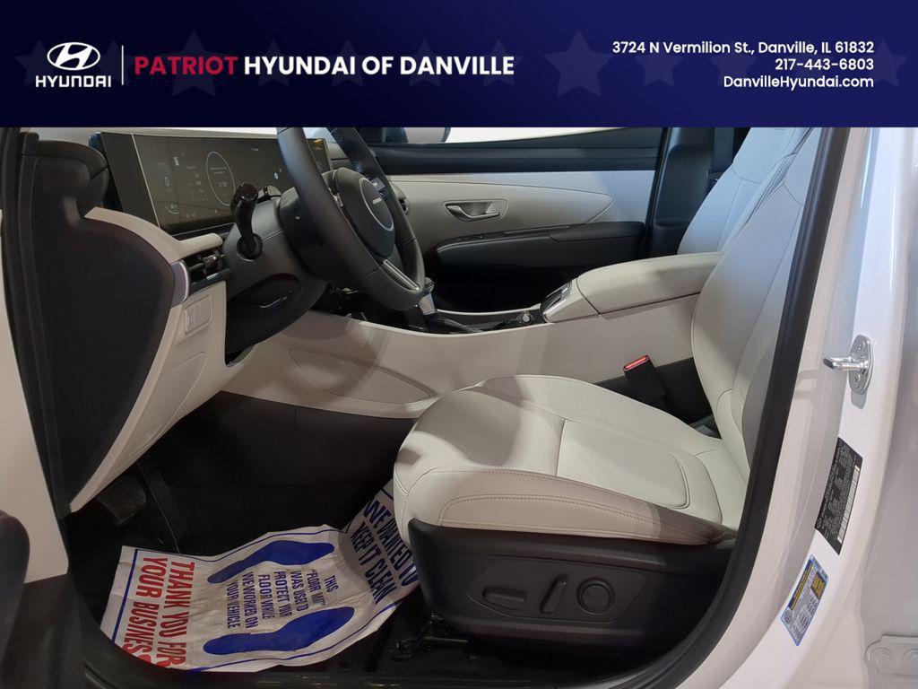 new 2025 Hyundai Tucson car, priced at $30,642
