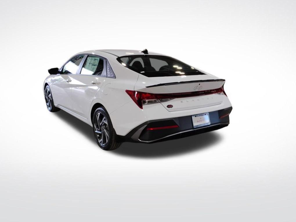 new 2025 Hyundai Elantra car, priced at $21,736