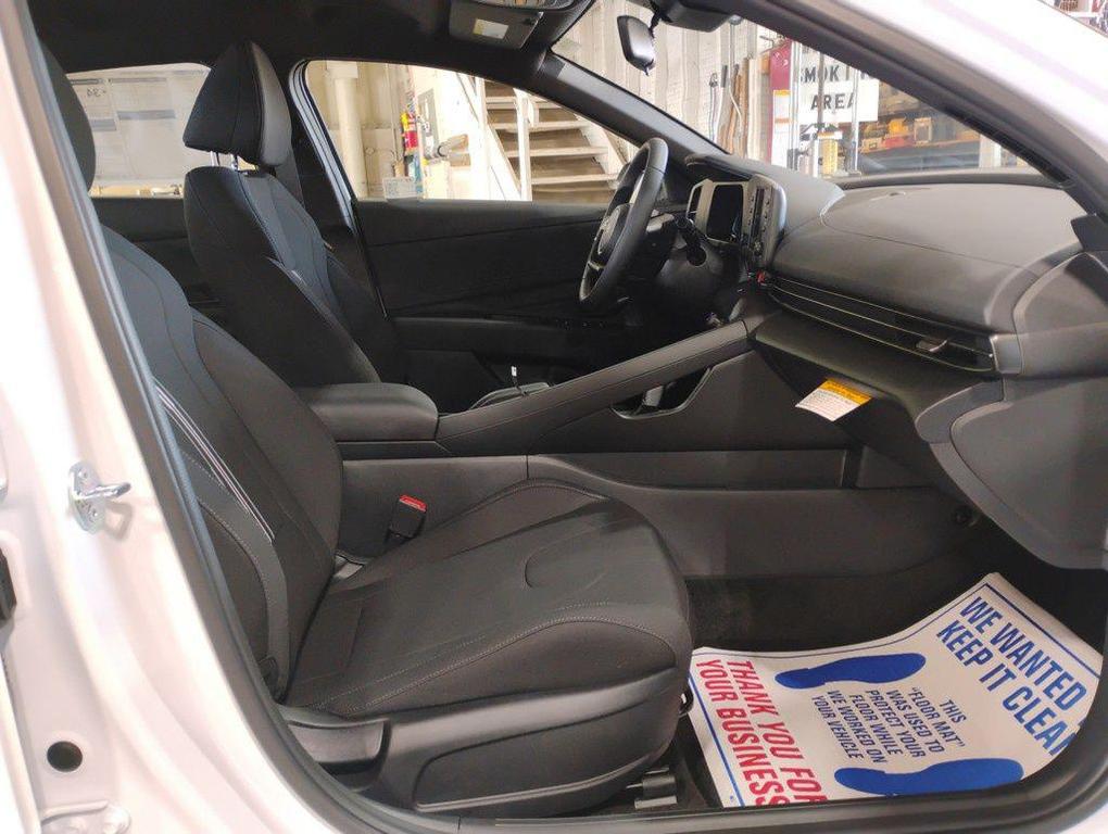 new 2025 Hyundai Elantra car, priced at $21,736