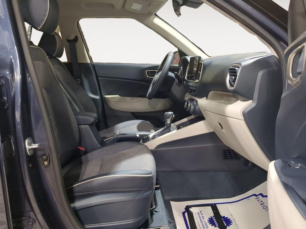used 2025 Hyundai Venue car, priced at $24,347