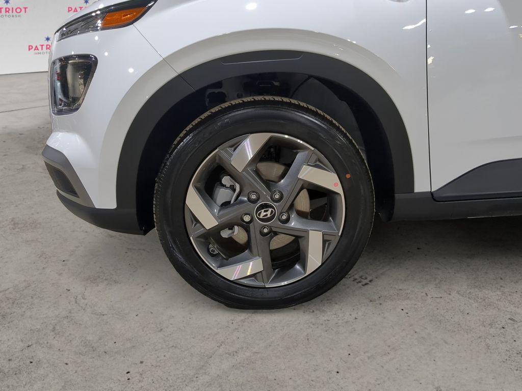 used 2025 Hyundai Venue car, priced at $19,976