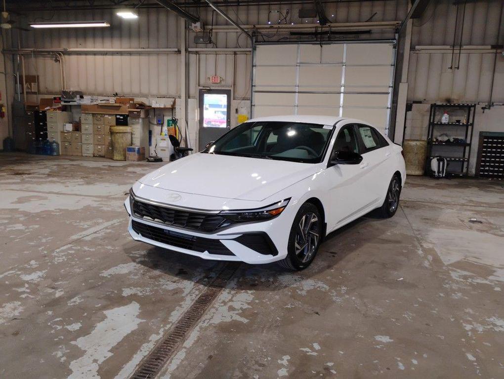new 2025 Hyundai Elantra car, priced at $21,736