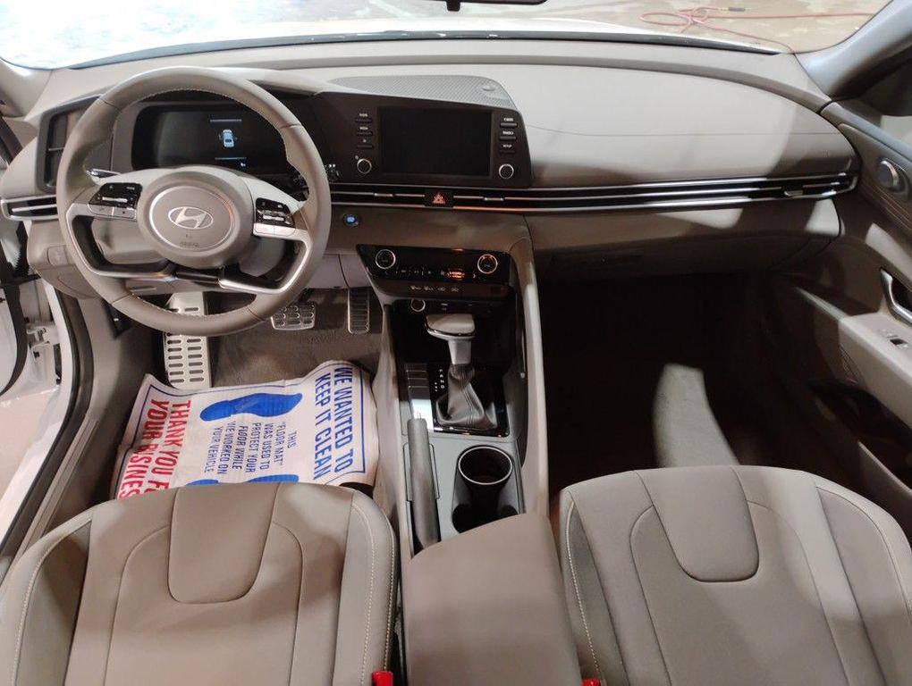 new 2025 Hyundai Elantra car, priced at $21,736