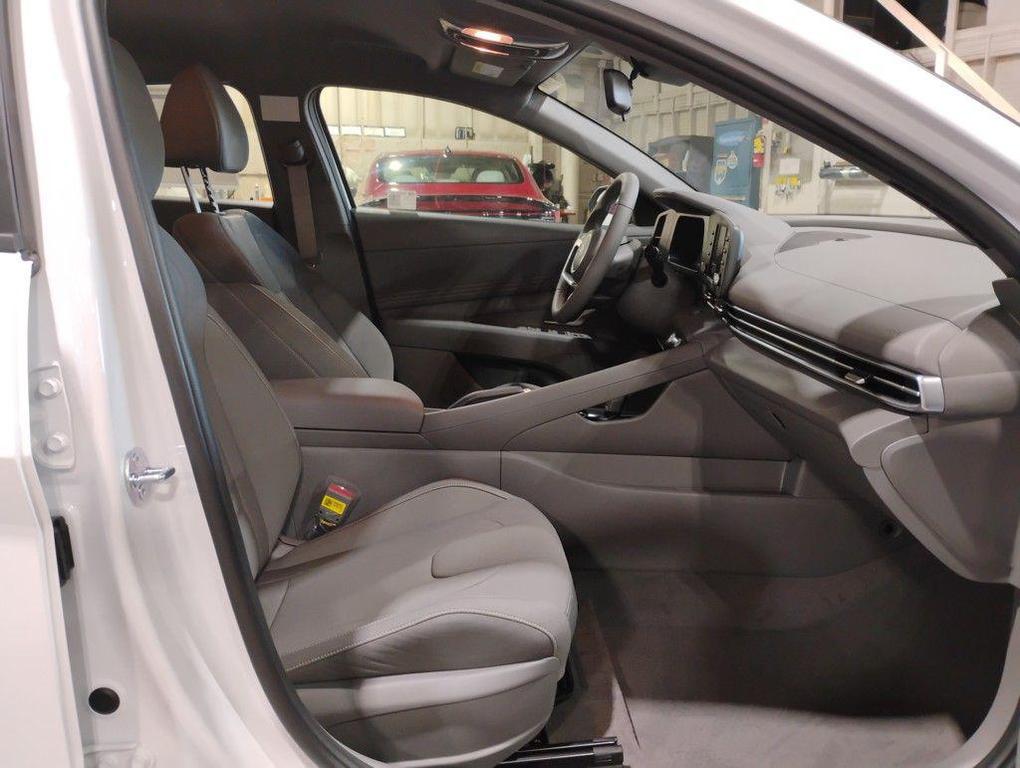 new 2025 Hyundai Elantra car, priced at $21,736