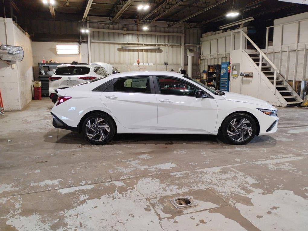 new 2025 Hyundai Elantra car, priced at $21,736