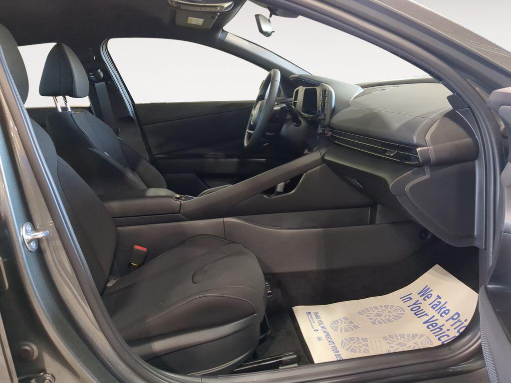 new 2025 Hyundai Elantra car, priced at $23,431