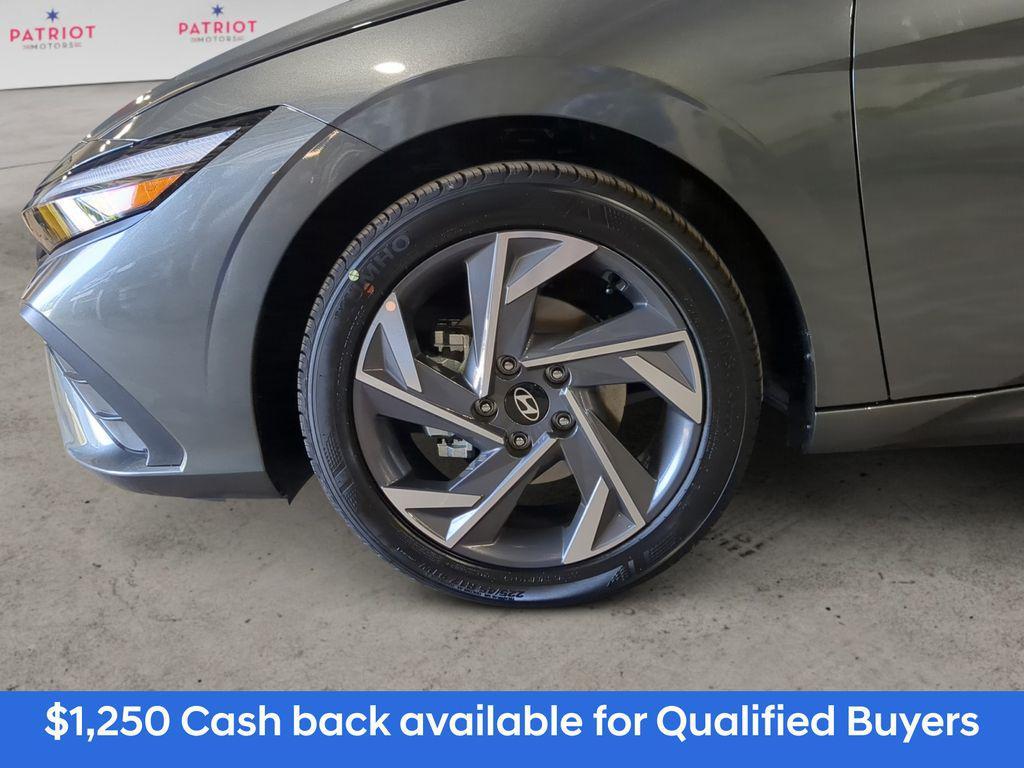 new 2025 Hyundai Elantra car, priced at $22,931