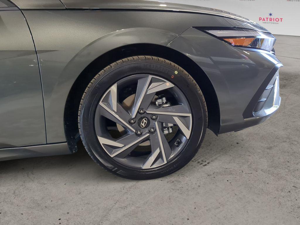 new 2025 Hyundai Elantra car, priced at $23,431