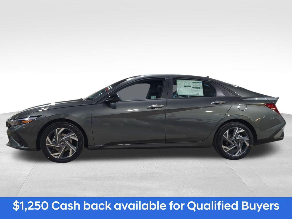 new 2025 Hyundai Elantra car, priced at $22,931