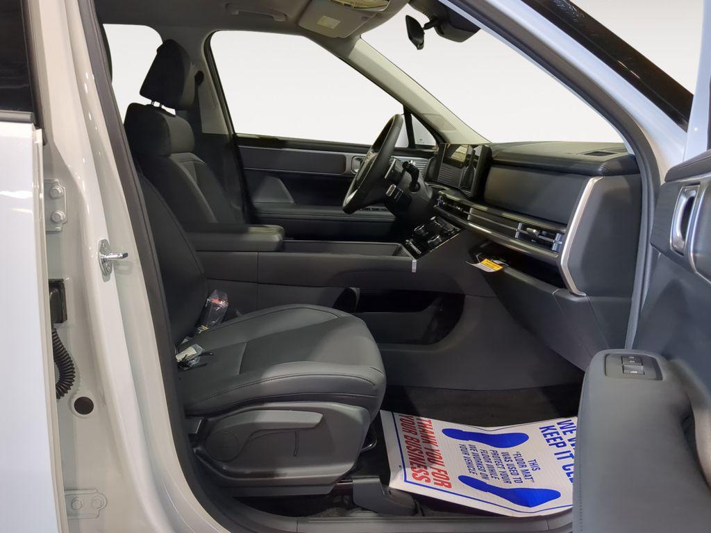 new 2025 Hyundai Santa Fe car, priced at $33,947