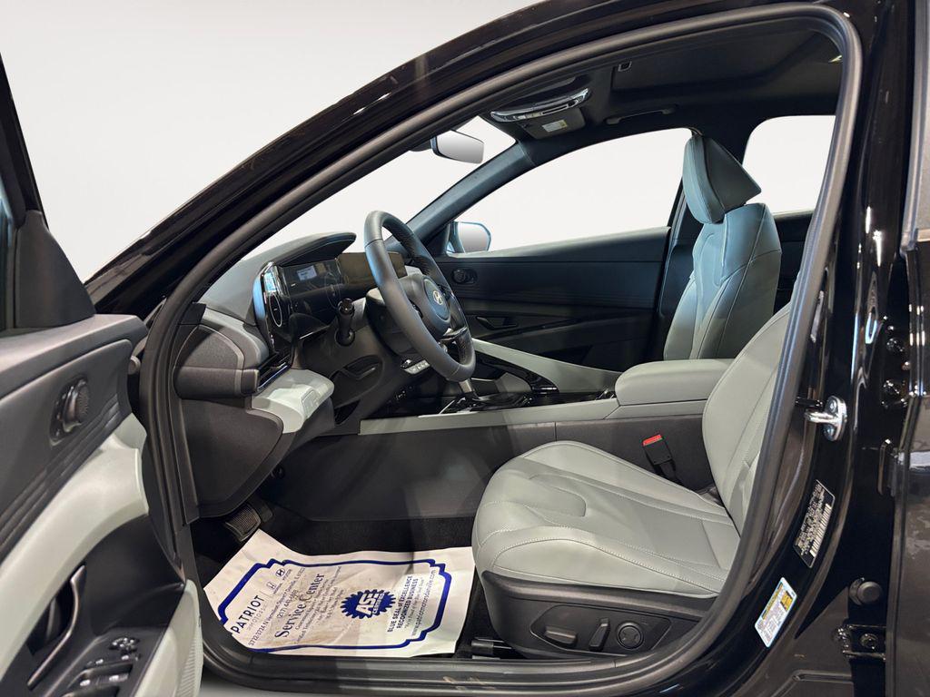 new 2025 Hyundai ELANTRA HEV car, priced at $25,883