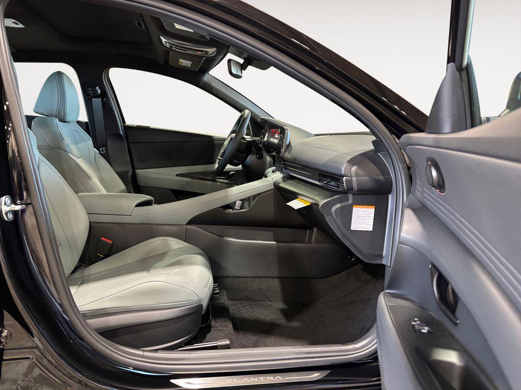 new 2025 Hyundai ELANTRA HEV car, priced at $25,883
