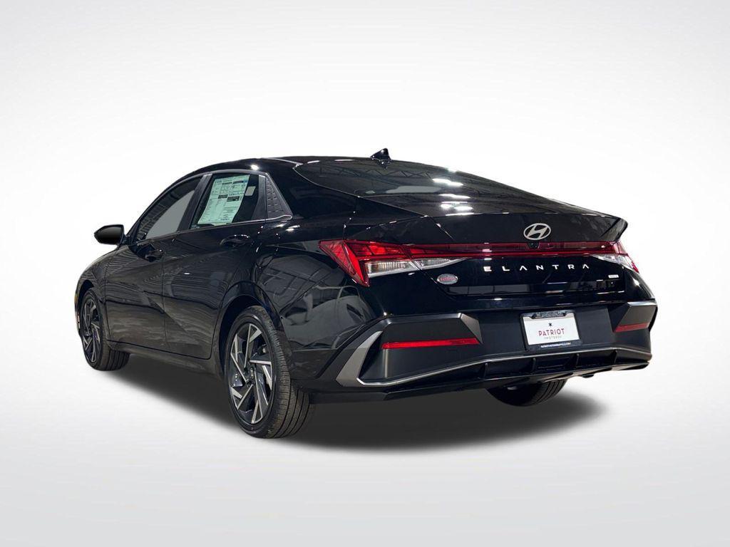 new 2025 Hyundai ELANTRA HEV car, priced at $25,883