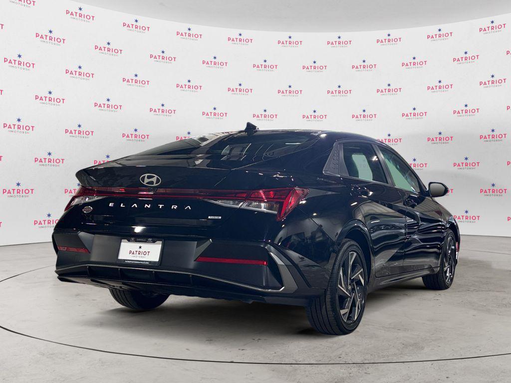 new 2025 Hyundai ELANTRA HEV car, priced at $25,883