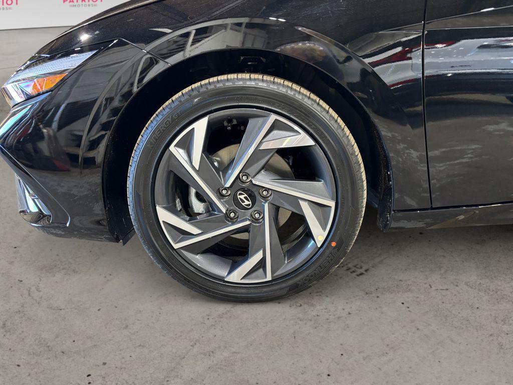 new 2025 Hyundai ELANTRA HEV car, priced at $25,883