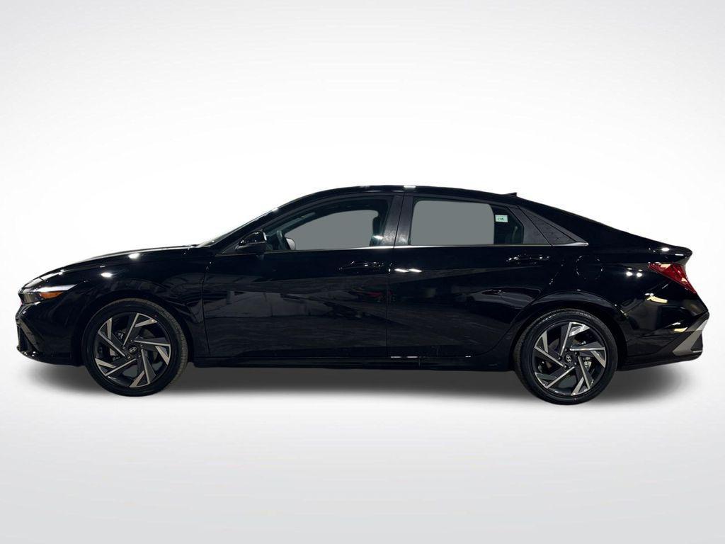 new 2025 Hyundai ELANTRA HEV car, priced at $25,883