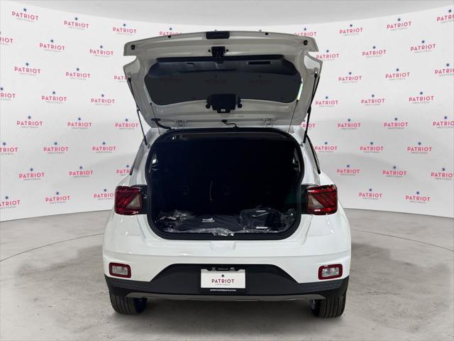 new 2025 Hyundai Venue car, priced at $23,026