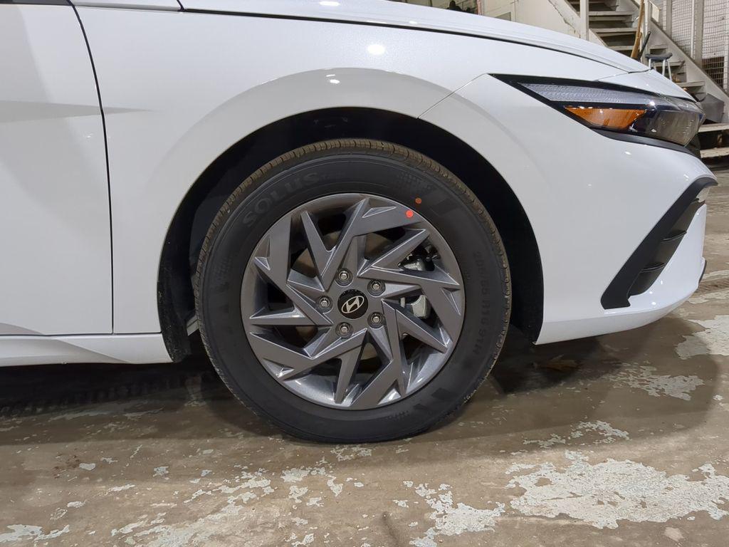 new 2025 Hyundai ELANTRA HEV car, priced at $22,022