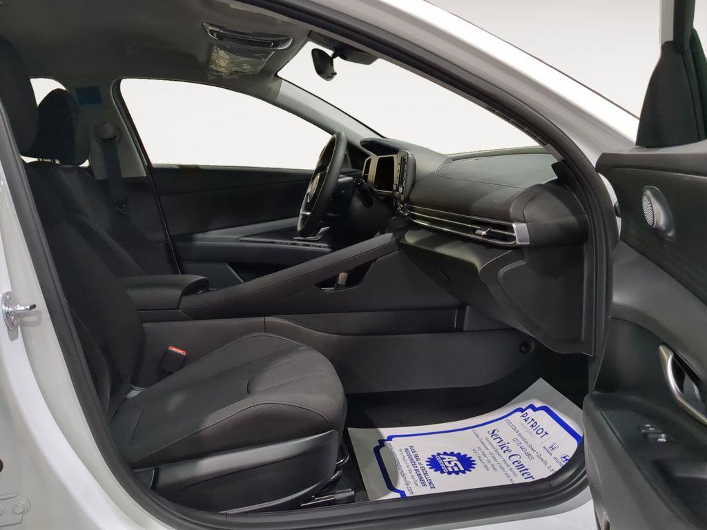 new 2025 Hyundai ELANTRA HEV car, priced at $22,022