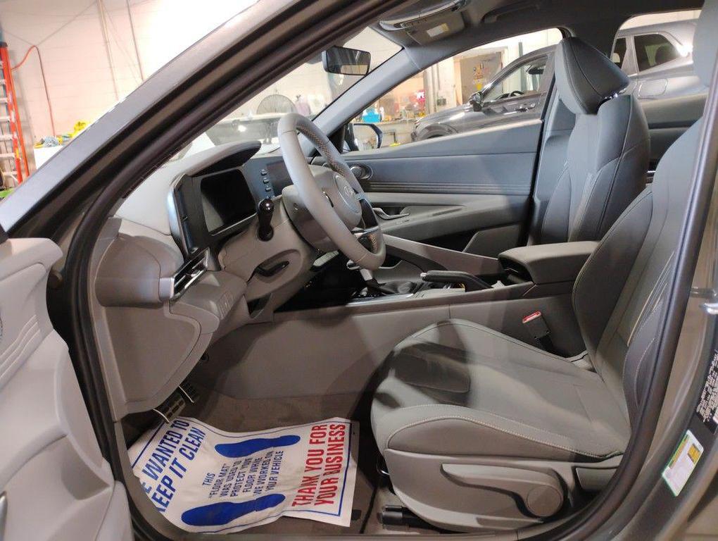 new 2025 Hyundai Elantra car, priced at $21,239
