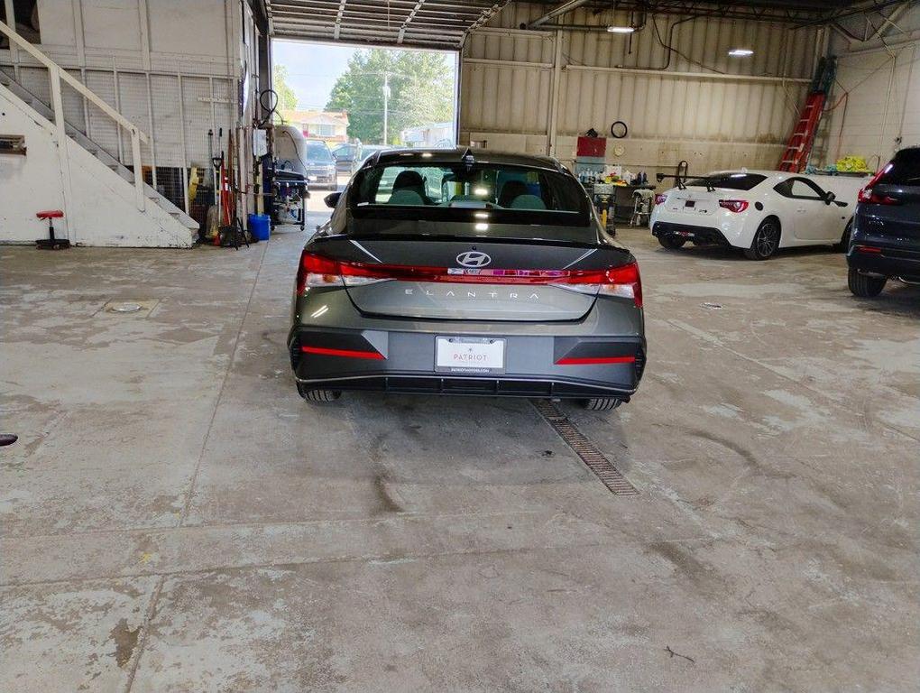 new 2025 Hyundai Elantra car, priced at $21,239