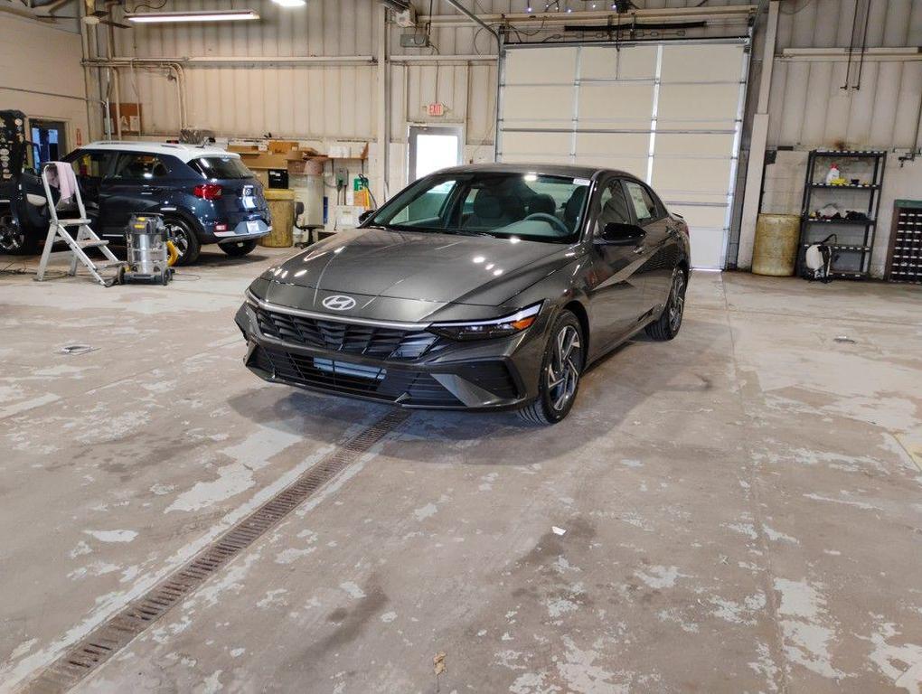 new 2025 Hyundai Elantra car, priced at $21,239