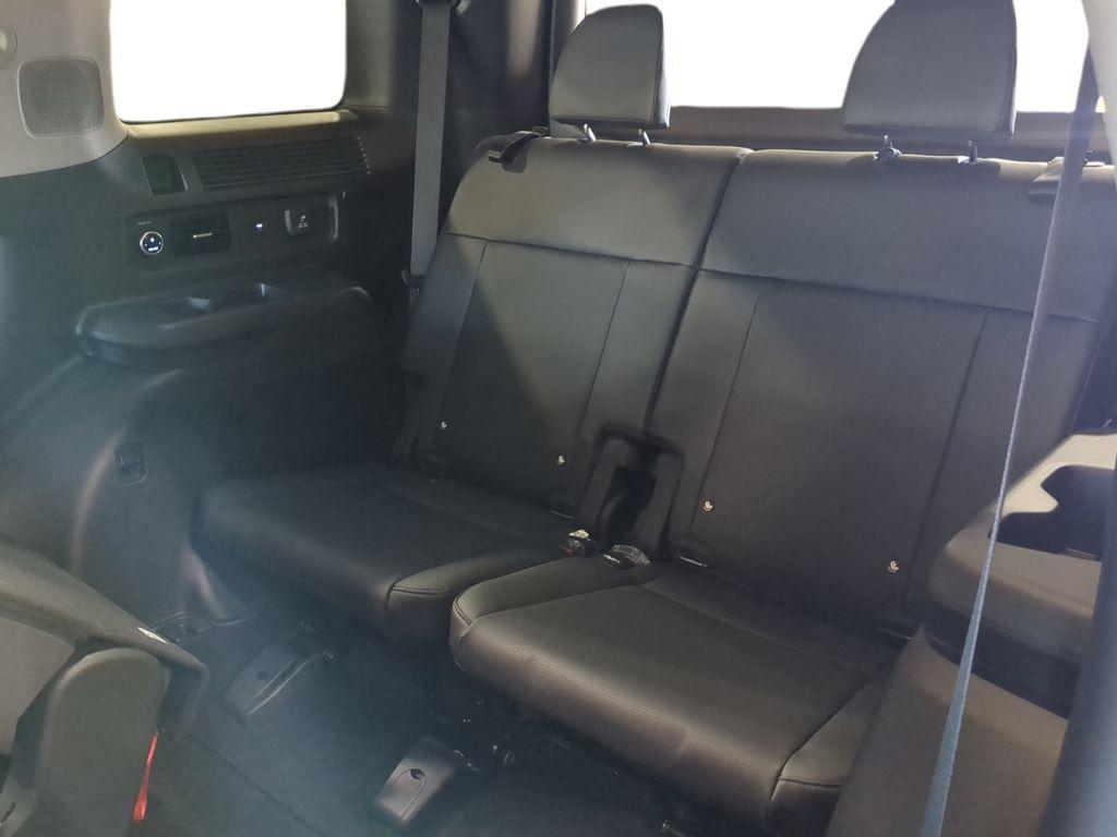 new 2025 Hyundai Santa Fe car, priced at $39,917