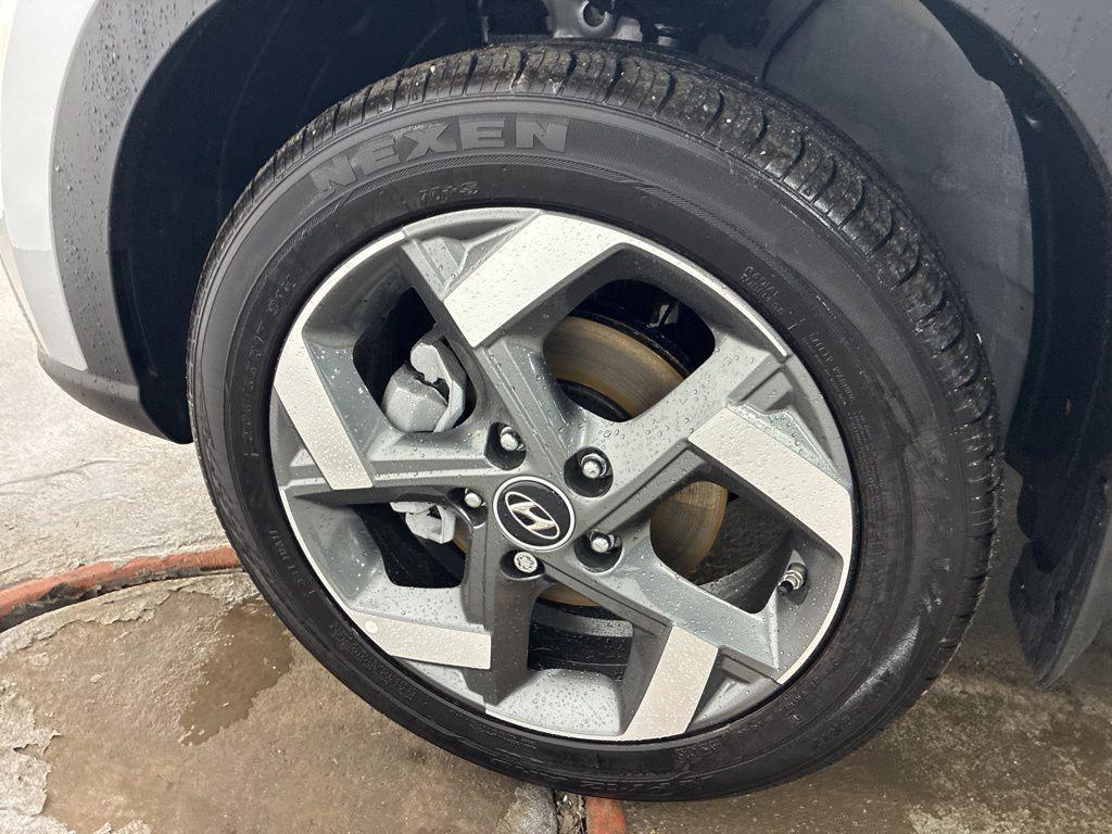 new 2025 Hyundai Venue car, priced at $21,275