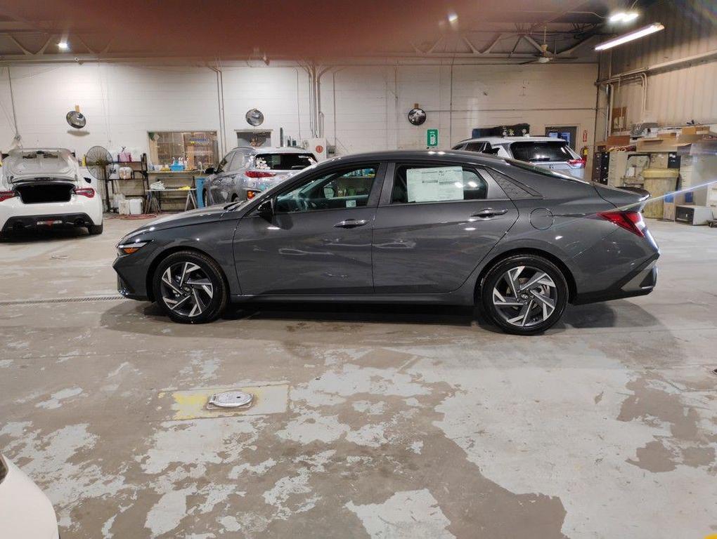 new 2025 Hyundai Elantra car, priced at $21,239